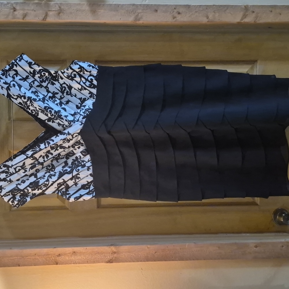 Dressbarn Monochrome Sleeveless Dress Black And White Layering Design Lined 14W